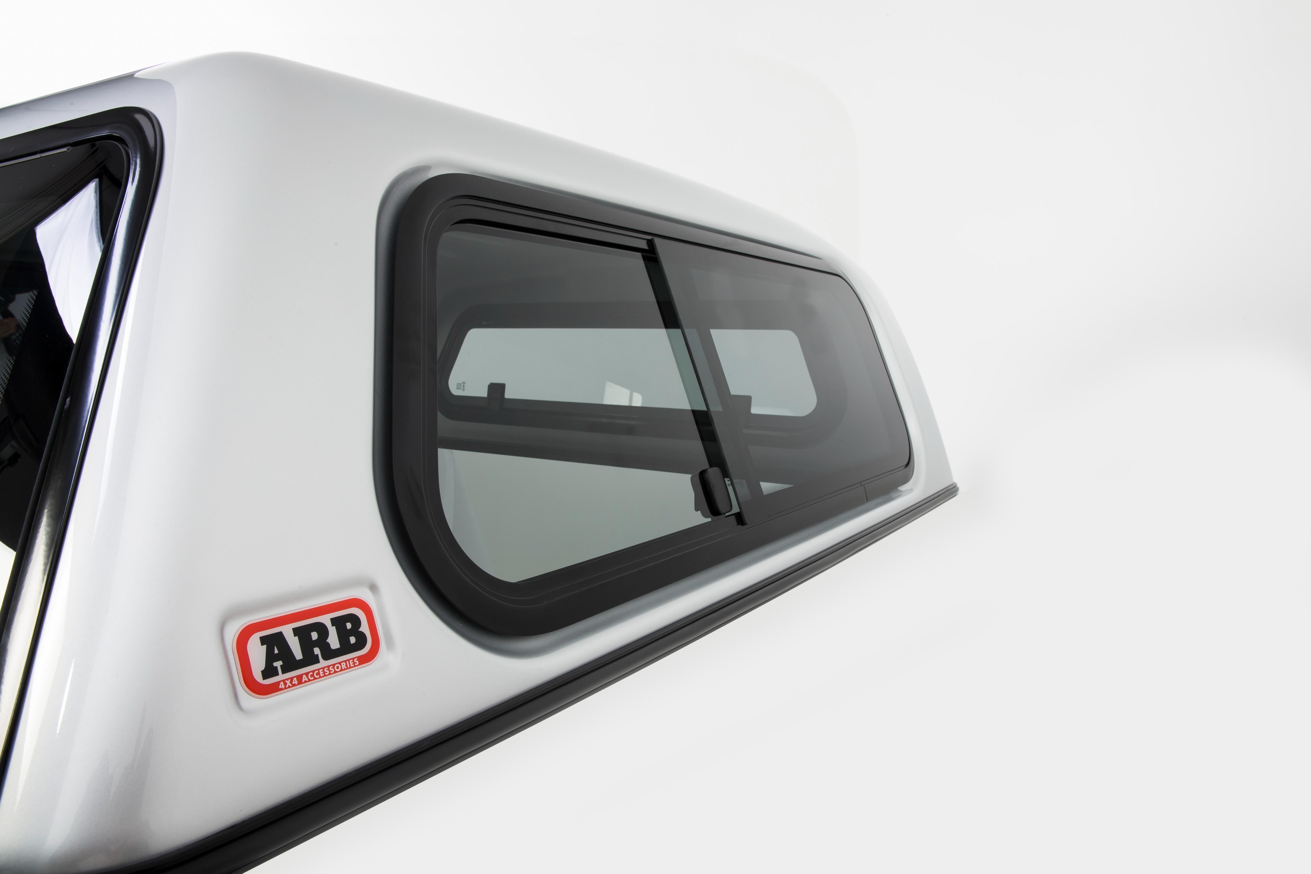 Hardtop ARB - Toyota Hilux 2016+ DOBLE CABINA - Classic Standard - Ventanas Corredizas