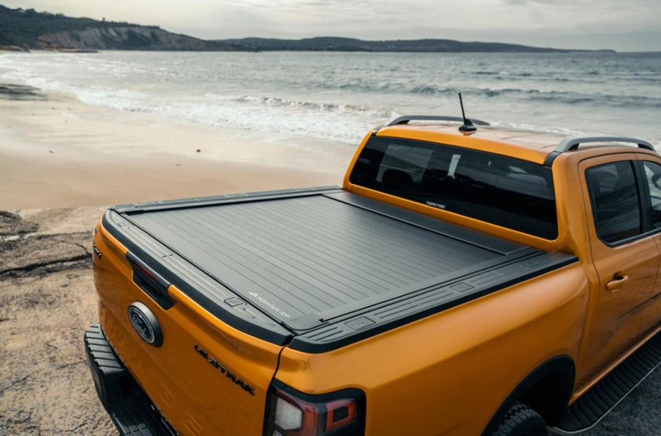 Ford wildtrack naranja con cubierta-Bed Truck mountain top