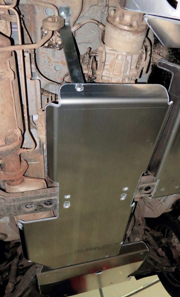 Protección para Pajero de aluminio montado debajo de un Pajero