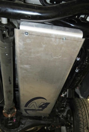protección del depósito de aluminio grueso fijada debajo de un vehículo