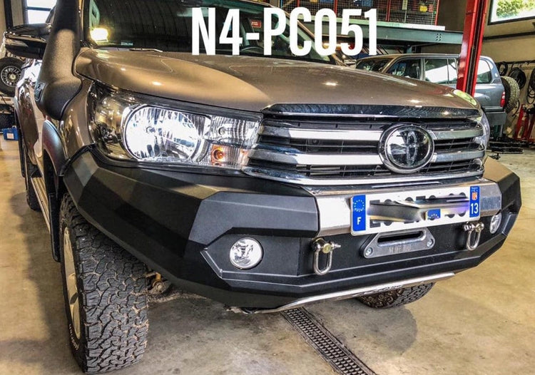 N4 Offroad parachoques delantero de acero - Toyota Hilux Revo 2015+