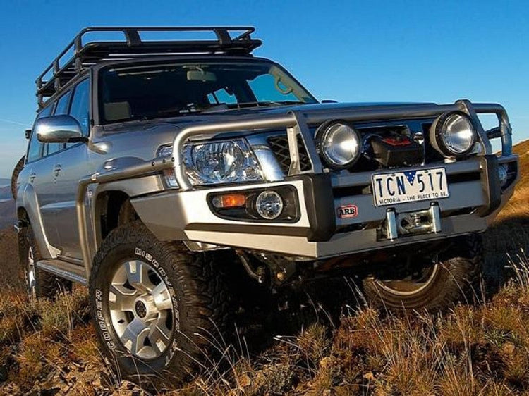 Barra de cabestrante ARB parachoques delantero - Nissan Patrol Y61 1998+