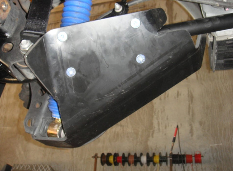 protección de amortiguador montada en un amortiguador azul