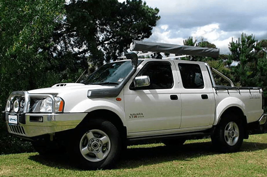 Snorkel Safari 4x4 - Nissan Navara D22 2.5L Batería doble