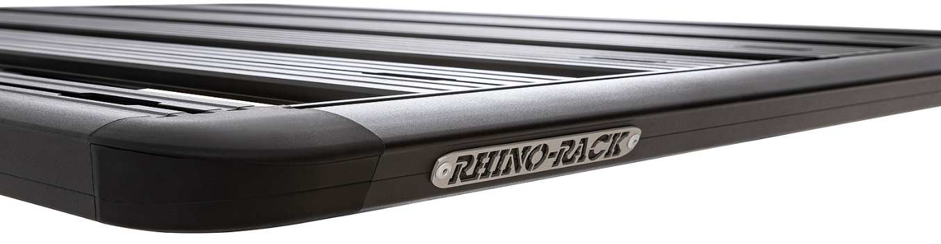 placa de aluminio con la marca rhinorack