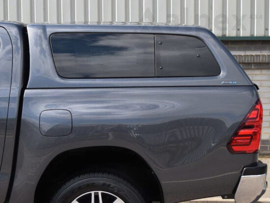 Aeroklas Stylish Hardtop - Toyota Hilux - Doble Cabina 2015+ (Ventanas escamoteables)