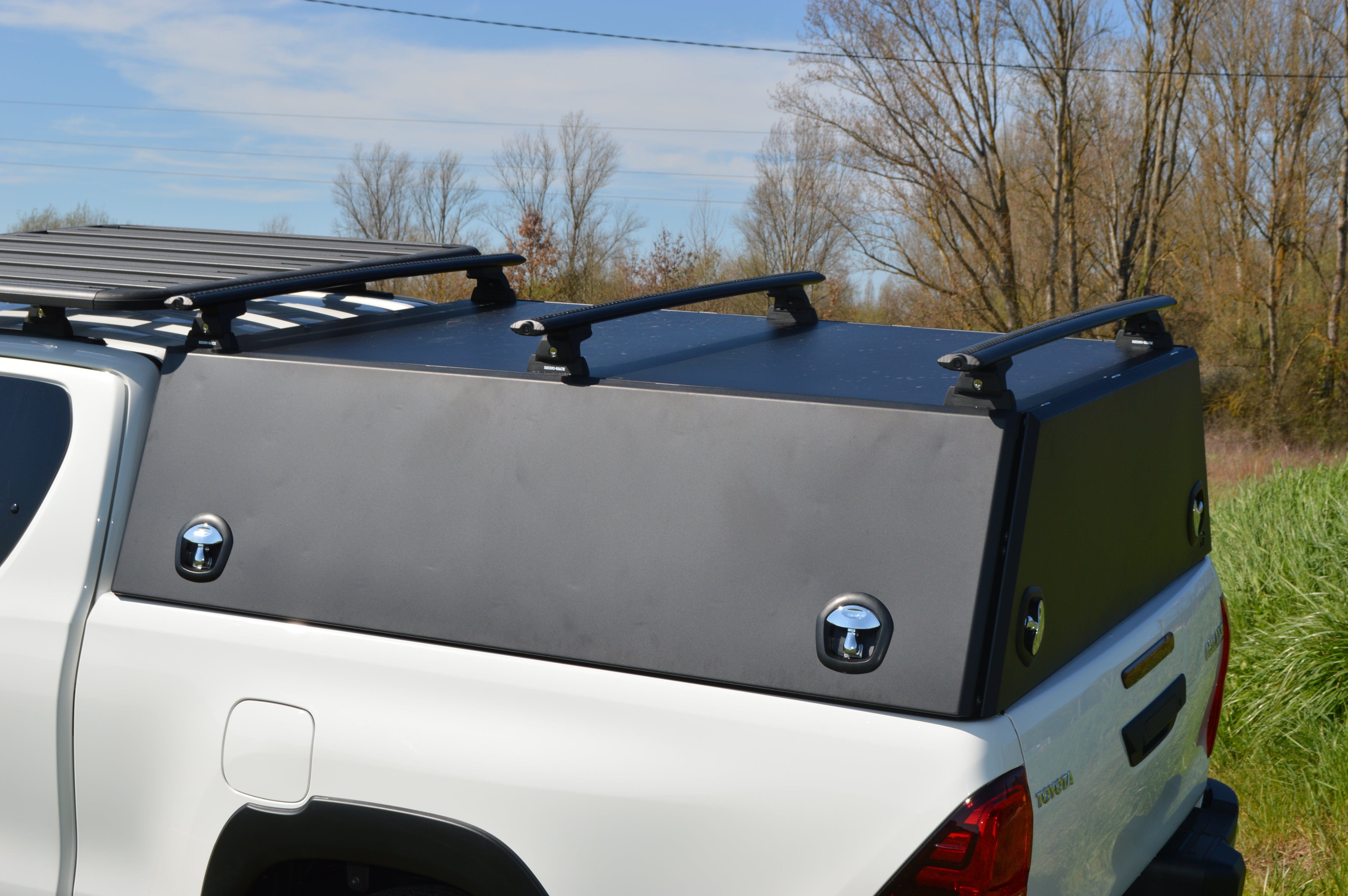 Hardtop Rockalu Aluminio - Toyota Hilux 2016+ Cabina simple