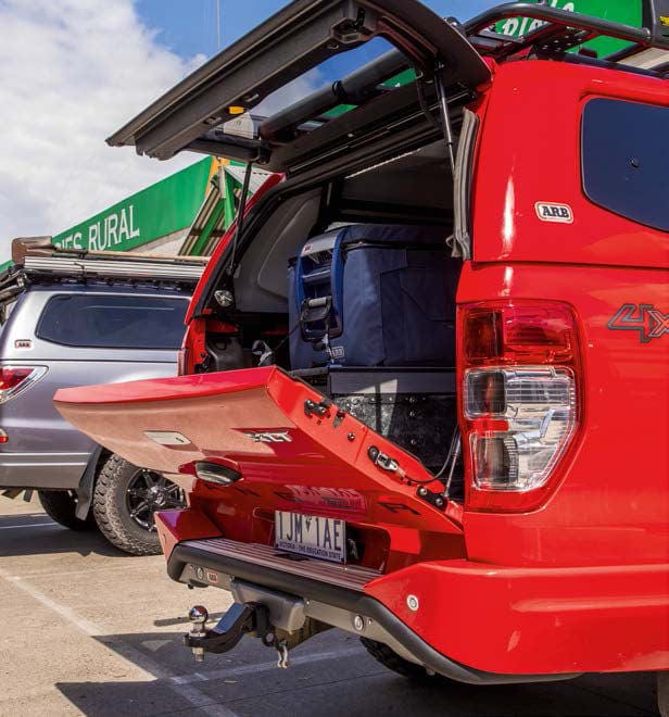 Cilindro de asistencia lateral - Toyota Hilux Revo 2016-2020 (Versión J-Deck)